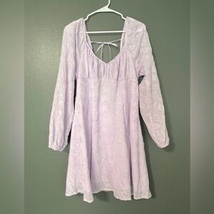Lavender dress with lace sleeves - size medium - very cute!